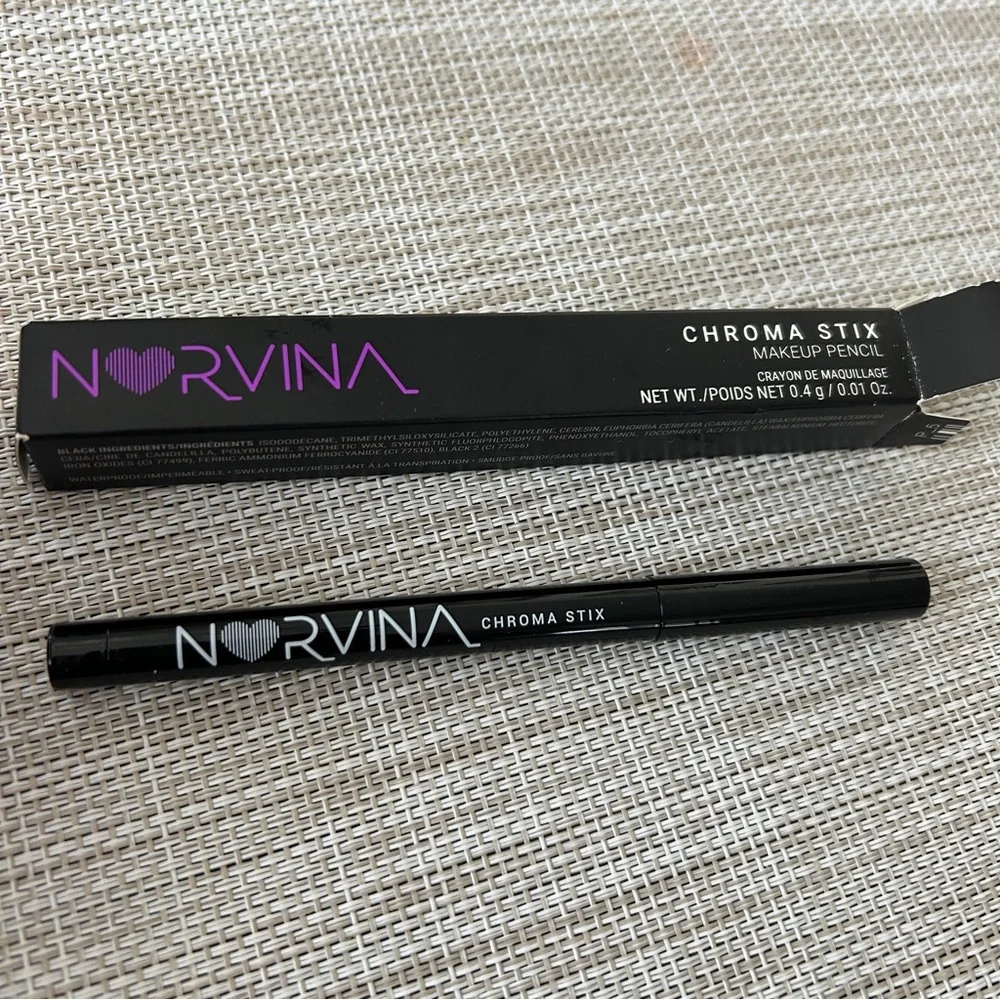 NEW Anastasia of Beverly Hills Norvina Chroma stix makeup pencil BLACK!